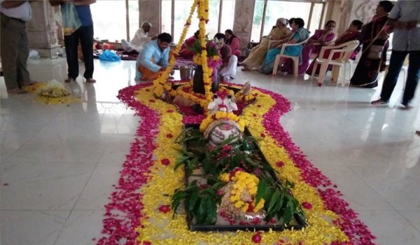 sahastradhara at madheshwar mahadev mandir at pushkar