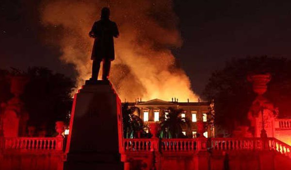 Brazil's 200 year old national museum hit by huge fire