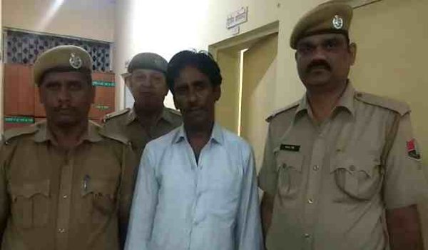 Natwarlal arrested for sold fake silver to jwellers in ajmer