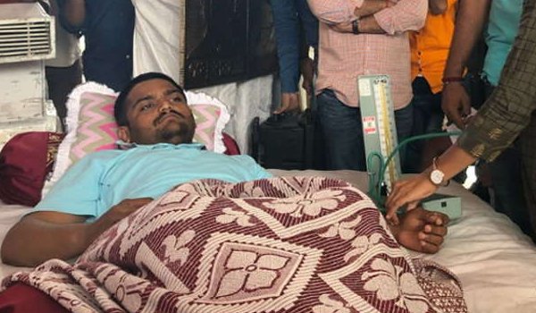 On 13th day of indefinite fast, Hardik Patel stops taking water again