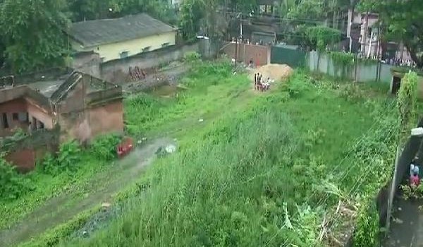Skeletons of 14 newborn babies wrapped in plastic bags recovered at empty plot in kolkata