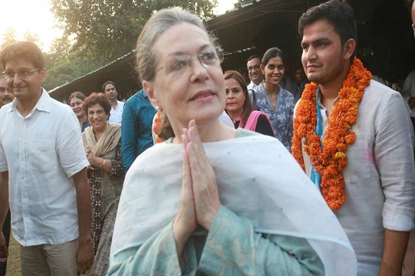 Sonia Gandhi with famely on a private visit to Goa yatra