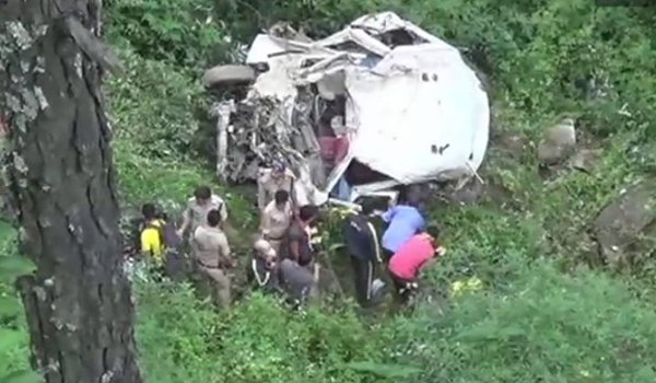 Vehicle hit by landslide falls into gorge in Uttarkashi, 14 people killed