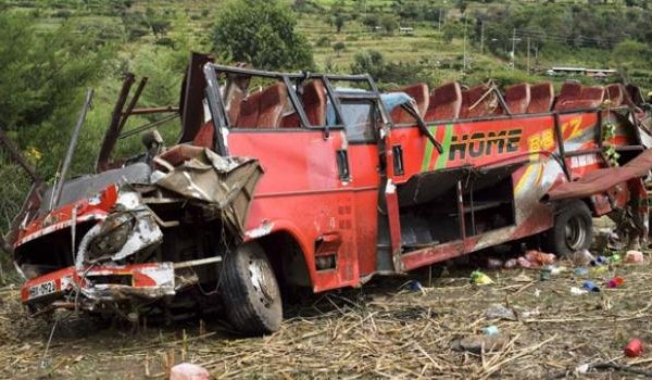 Bus crash in western Kenya kills 51 passengers