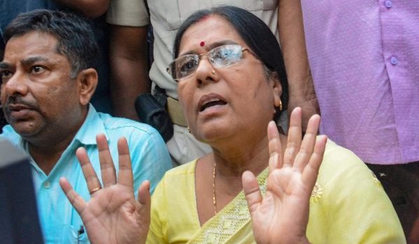 arrest Warrant issued against former bihar Minister Manju Verma