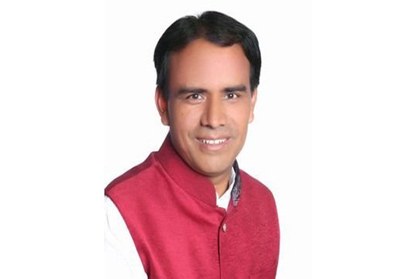 Dhan Singh Rawat on violation of code of conduct case