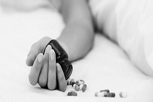 Girlfriend suicides in Mirzapur