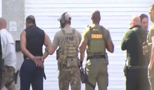 Florida man charged with sending 13 pipe bombs to Trump critics