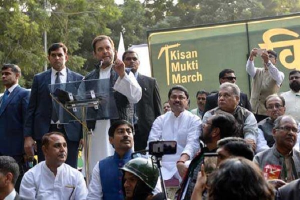 rahul says Farmers' right to fight together will fight