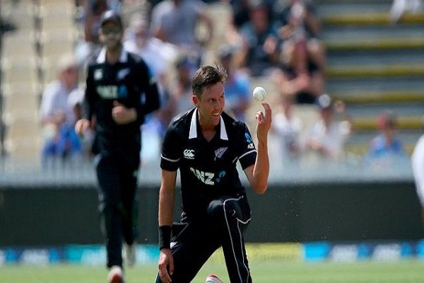 New Zealand defeats India by Trent Bolt beter Bowling