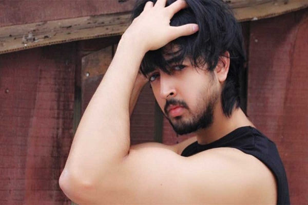 Padmini Kolhapuri's son Priyank Sharma will debut in Bollywood