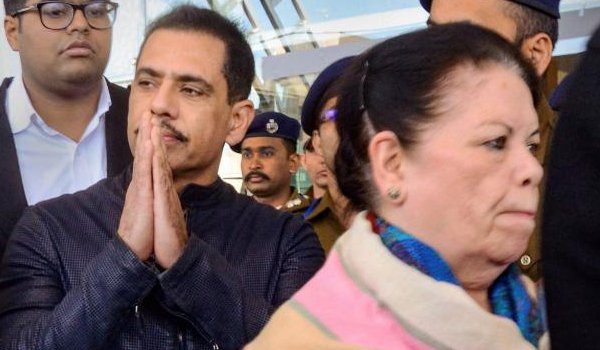 Robert Vadra, mother in jaipur for questioning in land scam case
