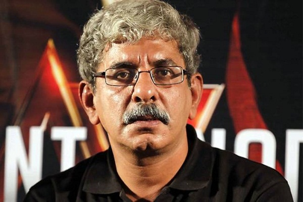 Shriram Raghavan not making movie with shahruk Khan