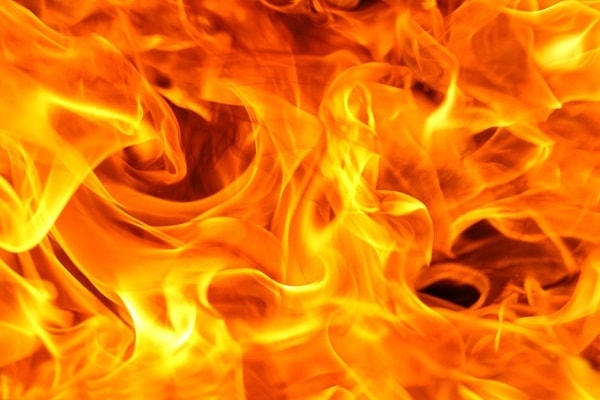 P. Naptha unit of Bengal HPL catches fire, scorches 15 workers