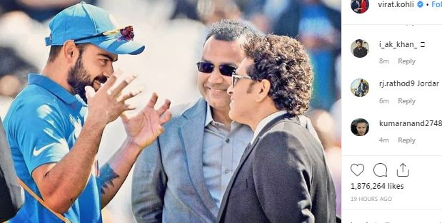 virat kohli with sachin tendulkar in crecket ground
