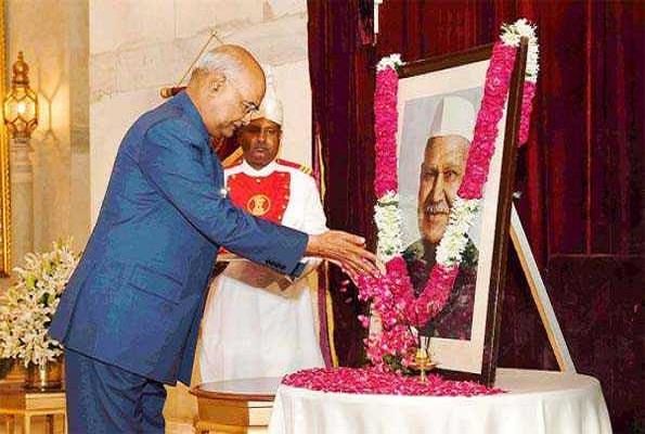Kovind pays homage to former President Sharma's birth anniversary