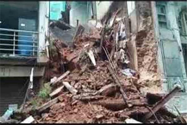 4 dozen houses broken due to rising Chambal water in MP Sheopur