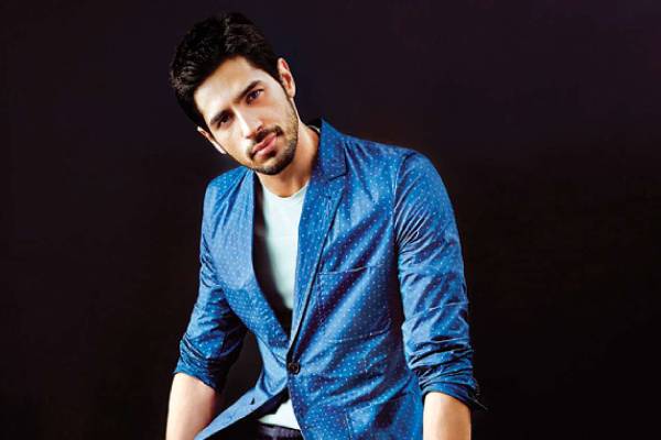 Sidharth malhotra bike accident on shershaah set