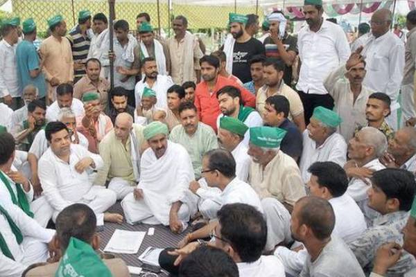 5-demands-were-met-up-farmers-call-off-their-protest-in-delhi