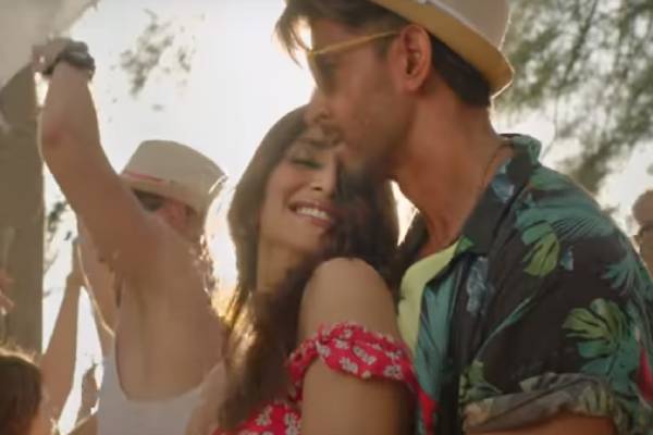 war-first-song-ghungroo-hrithik-roshan-and-vaani-kapoord