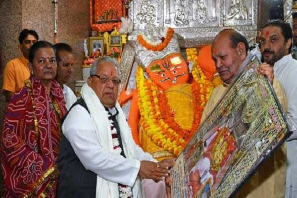 Governor Kalraj Mishra Worshiped Khole Ke Hanuman Ji