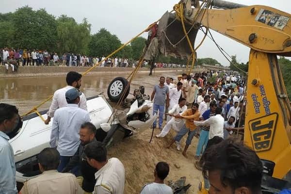 Hanumangarh Four people of same family die after car falls into canal