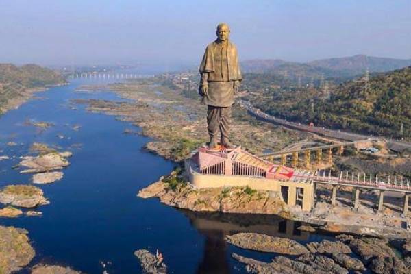 pm Modi will pay tribute to Sardar Patel on Statue of Unity