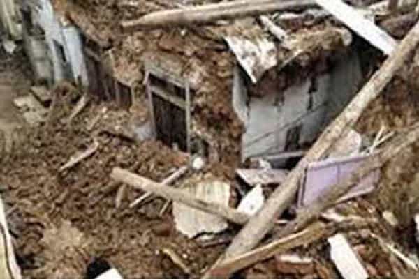 The couple died after being buried in the debris of Jaunpur UP house two injured