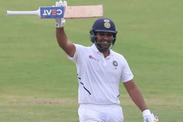 Rohit sharma completed 2000 runs in Test cricket