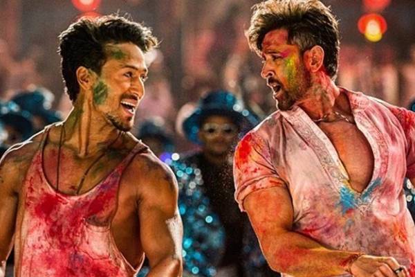 war-worldwide-box-office-collection-300-crores-in-7-days