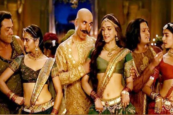 Housefull 4 joined the club of 200 crores