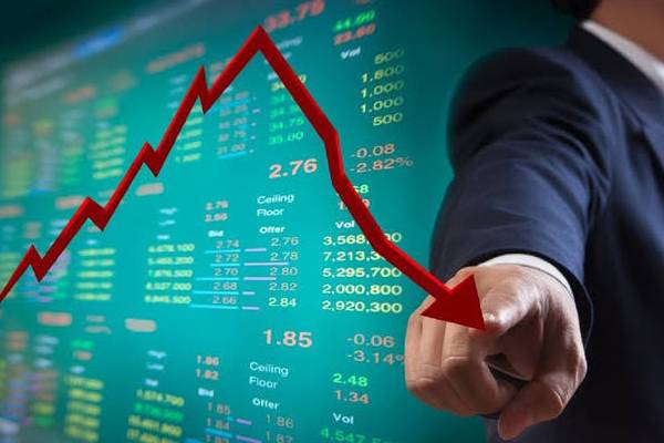 Share Market under pressure from IT, tech and banking companies