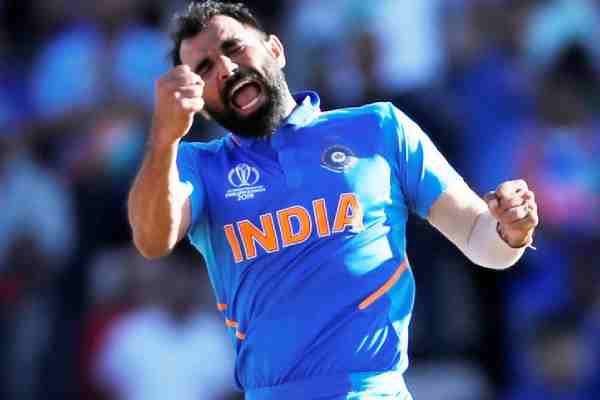 Mohammed Shami gets honorary membership of Roshanara Club