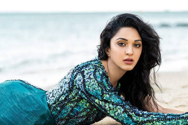 kiara advani used to baby sit before becoming an actress