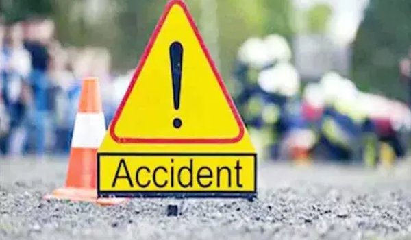 Four people of same family die in road accident in Bihar Buxar district