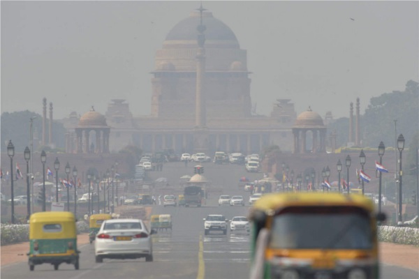 Air quality deteriorates again in Delhi