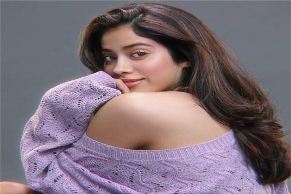 Janhvi Kapoor to act in a remake of the Malayalam film Helen