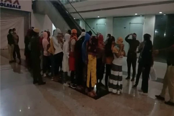 17 youths and 27 girls arrested after raiding spa centers in Sonipat