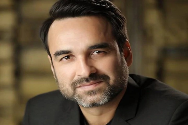 Pankaj Tripathi gets emotional during the Critics Choice Awards