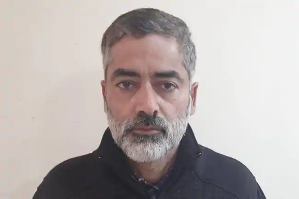 NIA arrested Hizbul Mujahideen helpers