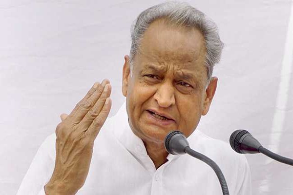Declaration of free school uniform for children in Rajasthan up to VIII