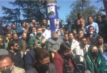 Opposition boycotted the house and former CM Virbhadra Singh reached the dharna in Himachal Pradesh Assembly