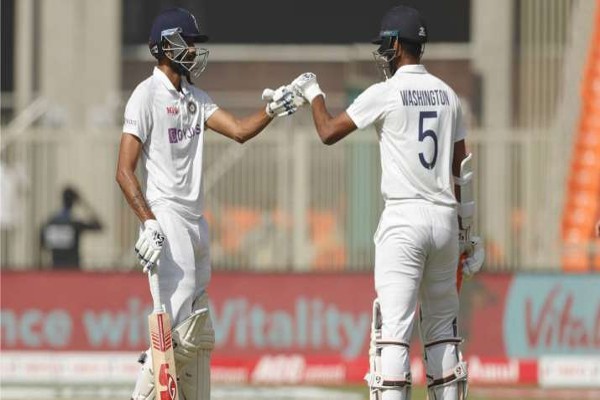 Sundar and Akshar century partnership gave India a strong lead