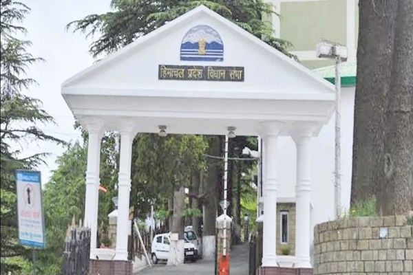 Opposition uproar over reinstatement of suspended MLAs in Himachal Assembly