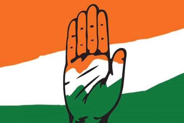 Congress said instead of quarreling Modi and Kejriwal should give relief to the Corona victims