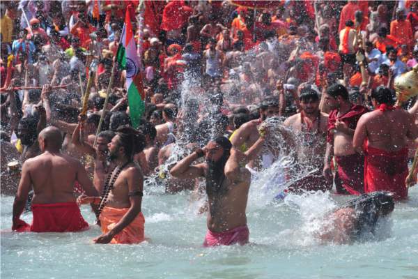 Last royal bath of Maha Kumbh held
