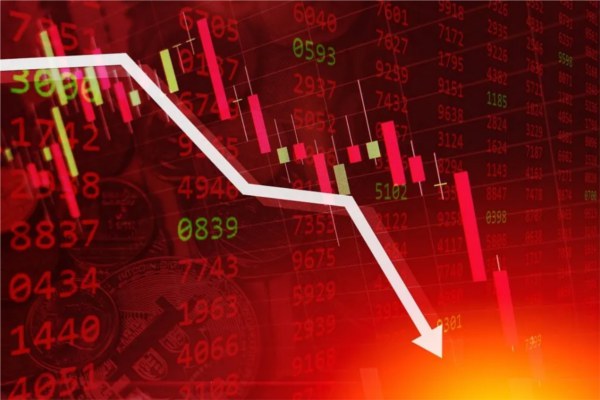 Stock market declines in epidemic concern