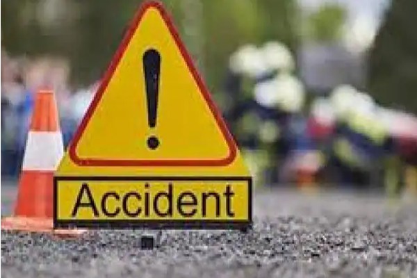 22 pilgrims injured after bus falls into ravine in Farrukhabad