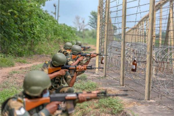 Indian security forces killed Pak intruder on international border