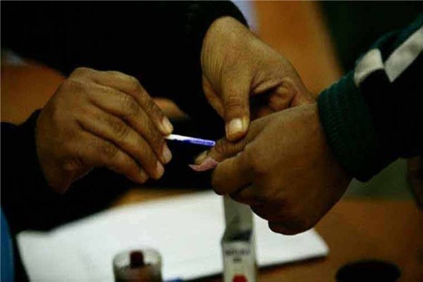 Stalling the date of voting in the third phase of panchayat elections in Uttar Pradesh